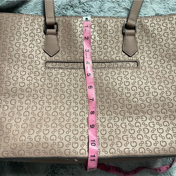 Blush Satchel Guess Handbag - Some Wear - Picture 14 of 14